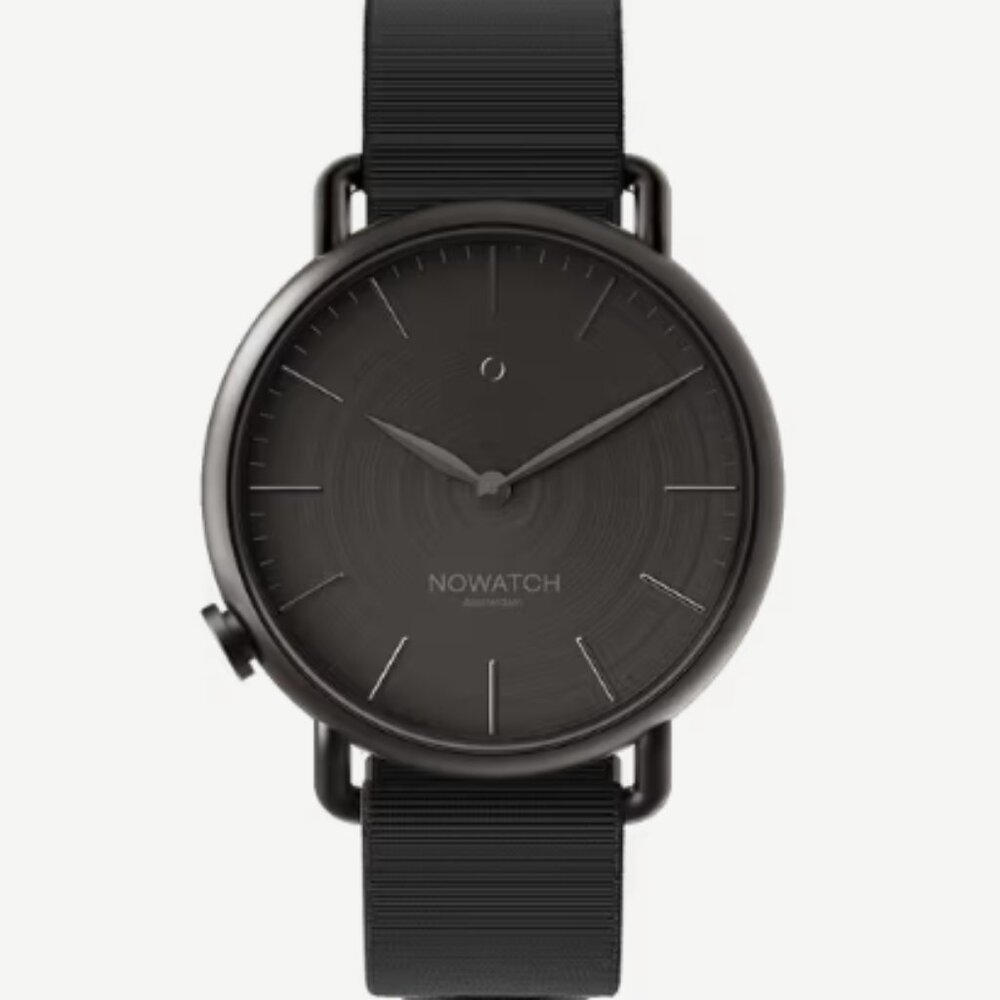NOWATCH B - all black